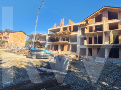 Apartament 3 camere, două băi, curte 110 mp-Natura la tine acasă! Cristian-SiBiU