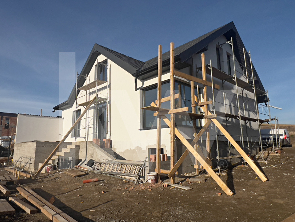 Casă unifamilială de vânzare–Șura Mare. Panoramă deosebită spre Sibiu