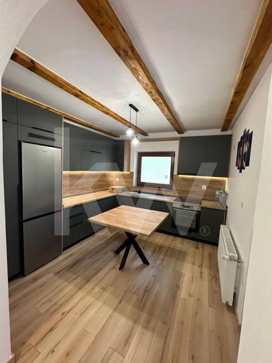  Vila de poveste din Valea Avrigului de vanzare