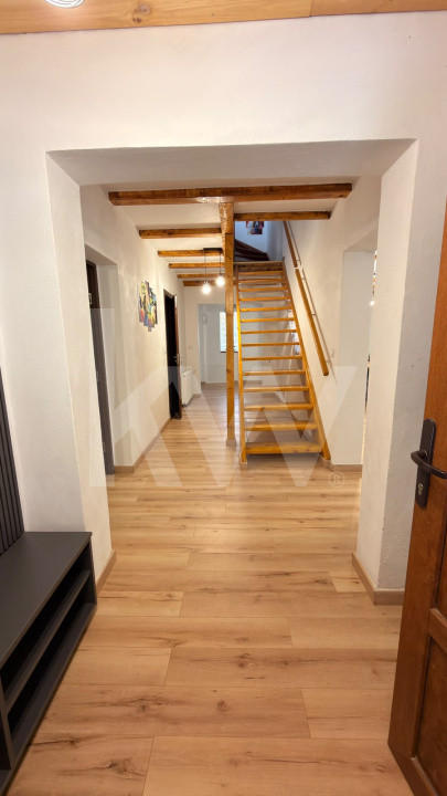  Vila de poveste din Valea Avrigului de vanzare