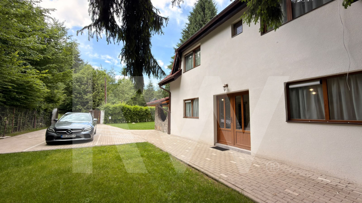  Vila de poveste din Valea Avrigului de vanzare