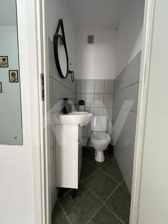 Apartament de inchiriat - 4 camere decomandat, zona centrala