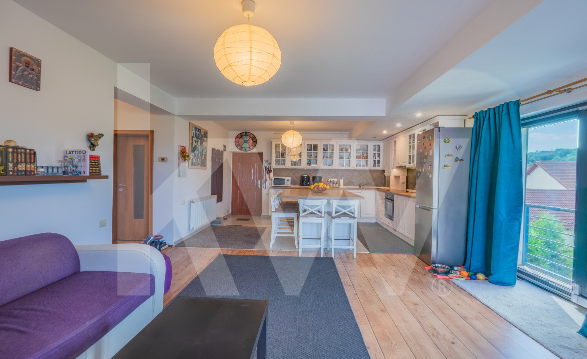 Apartament spațios 3 camere, Cisnădie, zonă liniștită, comision 0%