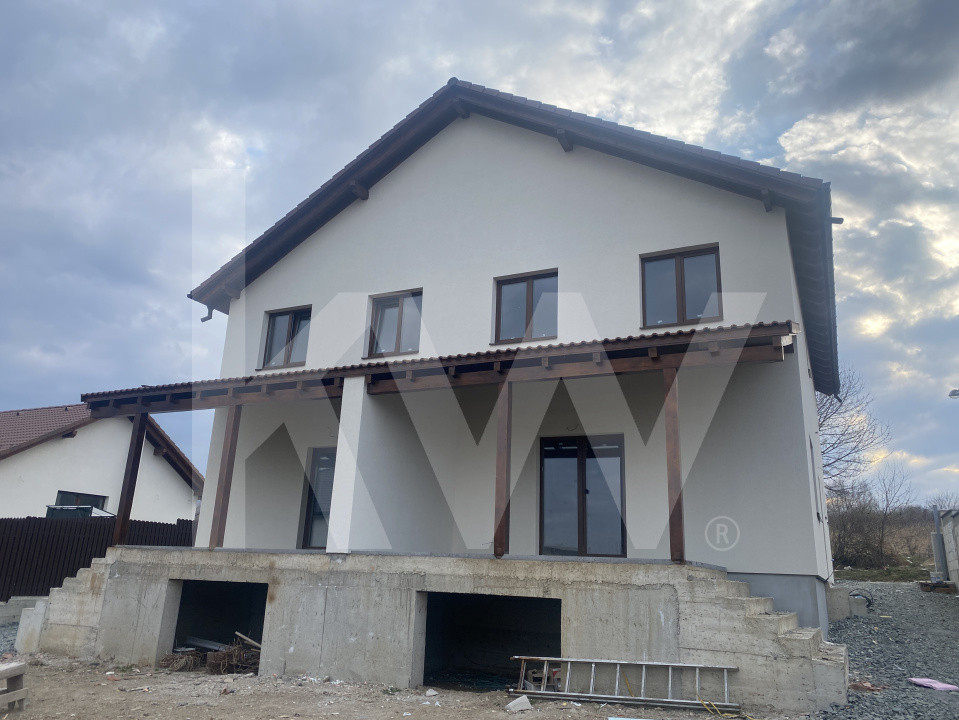 Casa vanzare 4 camere P+1E terasa teren 250mp Sibiu zona Arhitectilor