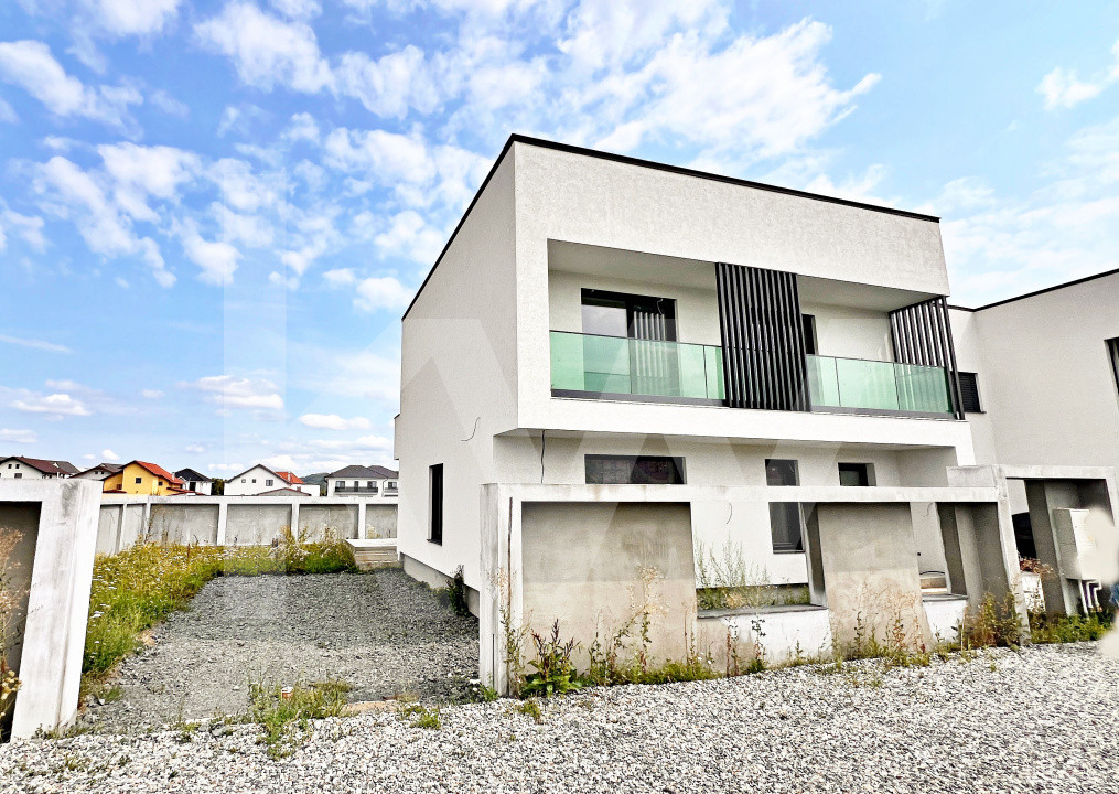 De vânzare casă tip duplex cu garaj în Selimbăr, Sibiu – construcție premium 