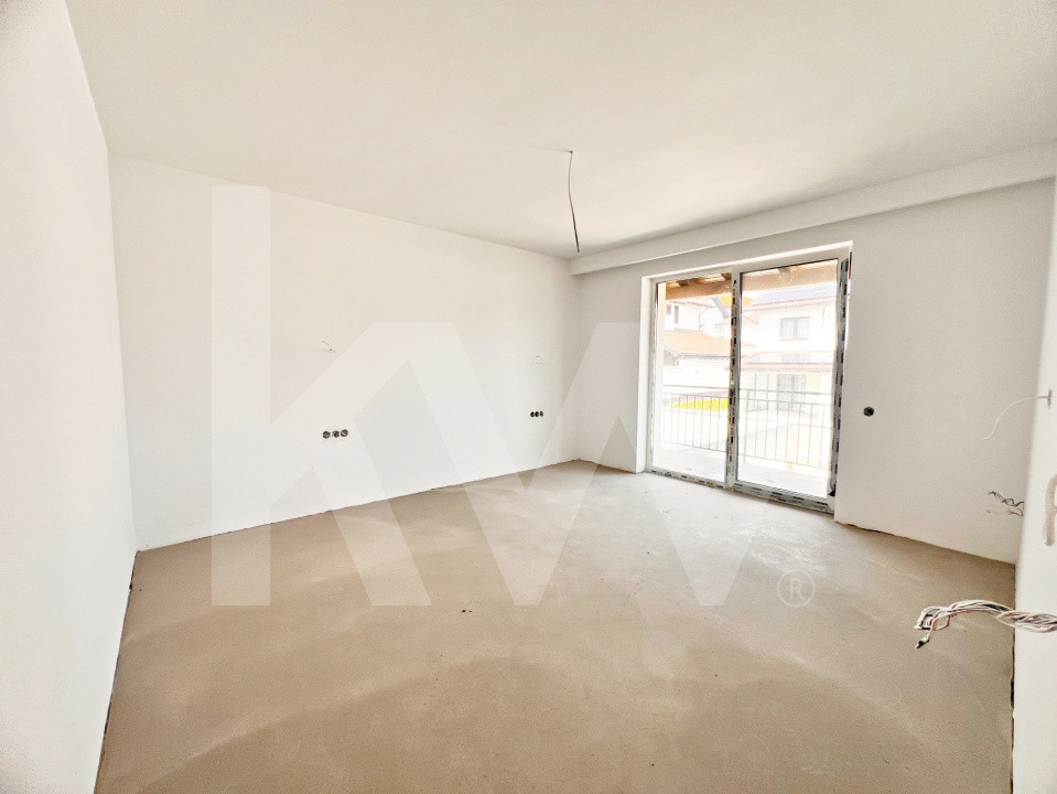 De vânzare casă tip duplex cu terasă, curte și anexă în Selimbăr, Sibiu 