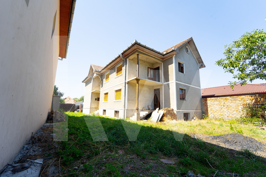 Casă cu personalitate și potențial în Sebeș – ideală pentru locuință de familie 