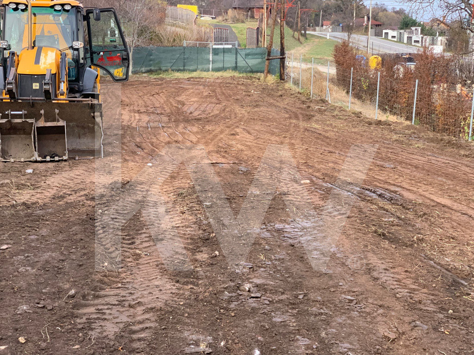 Teren Intravilan de vanzare -Tropinii Rasinari 565 mp