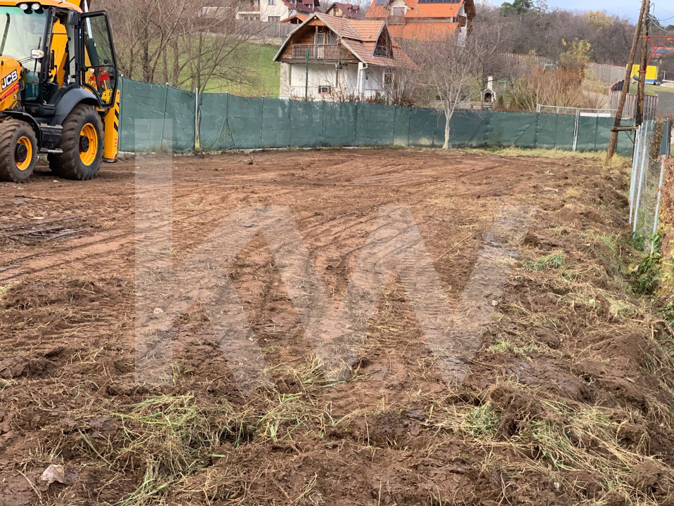 Teren Intravilan de vanzare -Tropinii Rasinari 565 mp