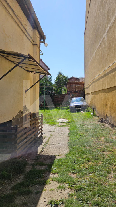 Casă individuală compusă din două apartamente, cu teren liber de 540 mp 