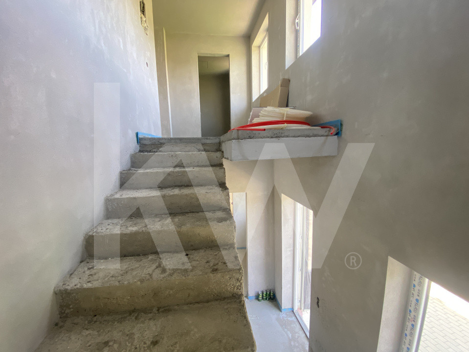 Casa individuala 4 dormitoare de vanzare in Cisnadie Sibiu teren 727mp