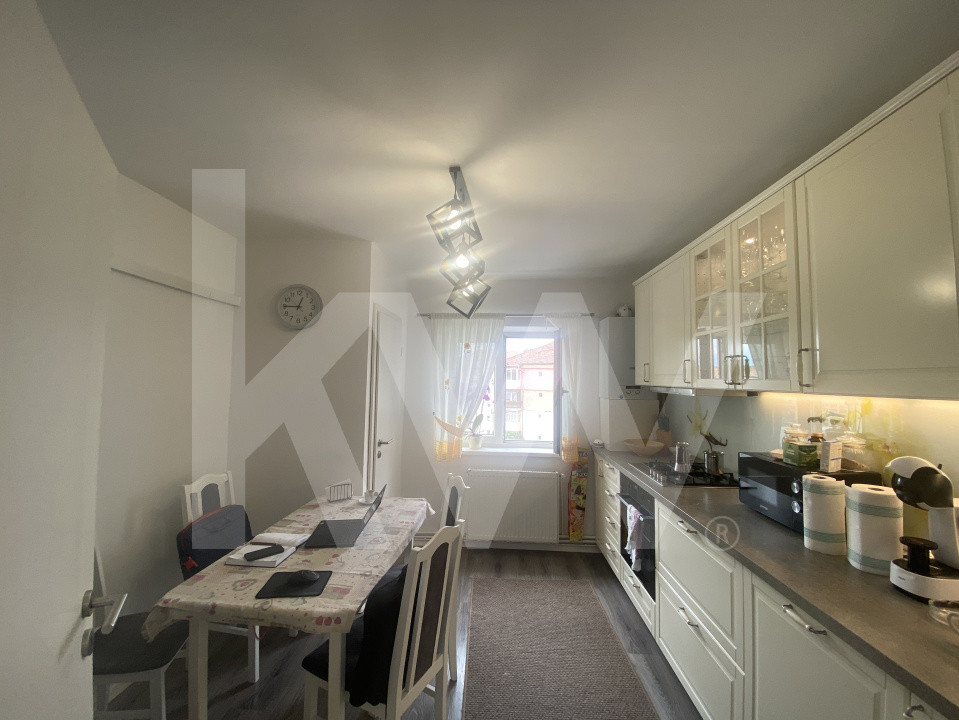 Apartament 3 camere vanzare Mobilat Utilat 76mpu zona Strand Sibiu