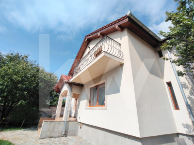 Casă spațioasă de vânzare în orașul  Alba Iulia