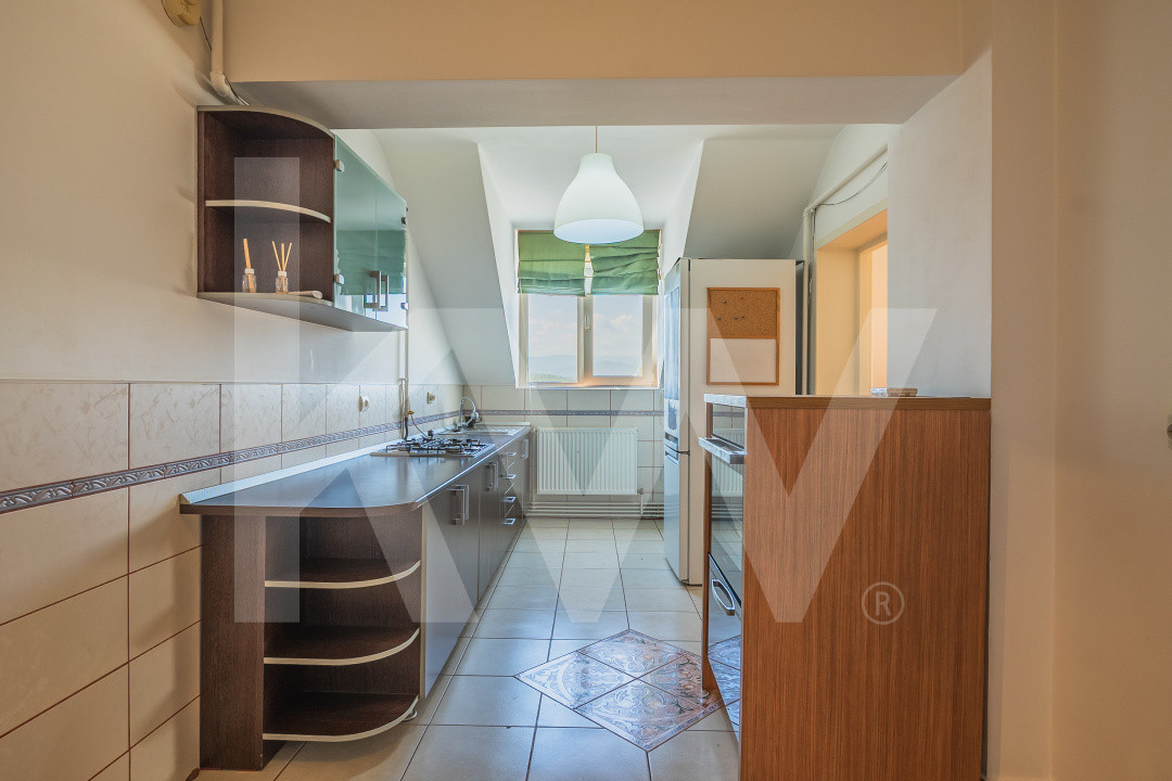 Apartament de vânzare cu 2 camere - Cartierul Ștrand - Priveliște la munți