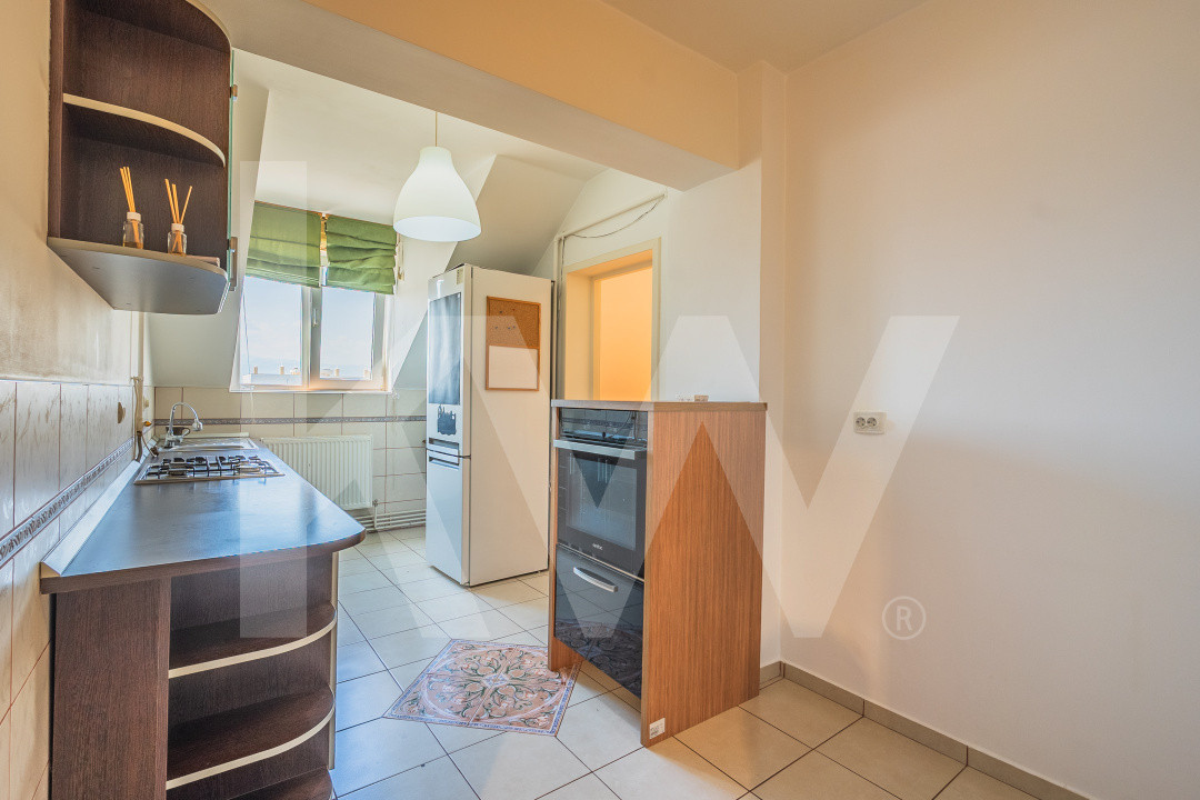 Apartament de vânzare cu 2 camere - Cartierul Ștrand - Priveliște la munți