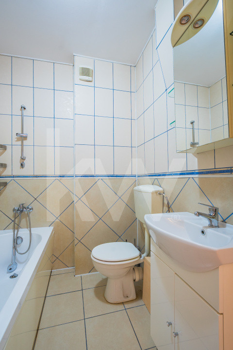 Apartament de vânzare cu 2 camere - Cartierul Ștrand - Priveliște la munți