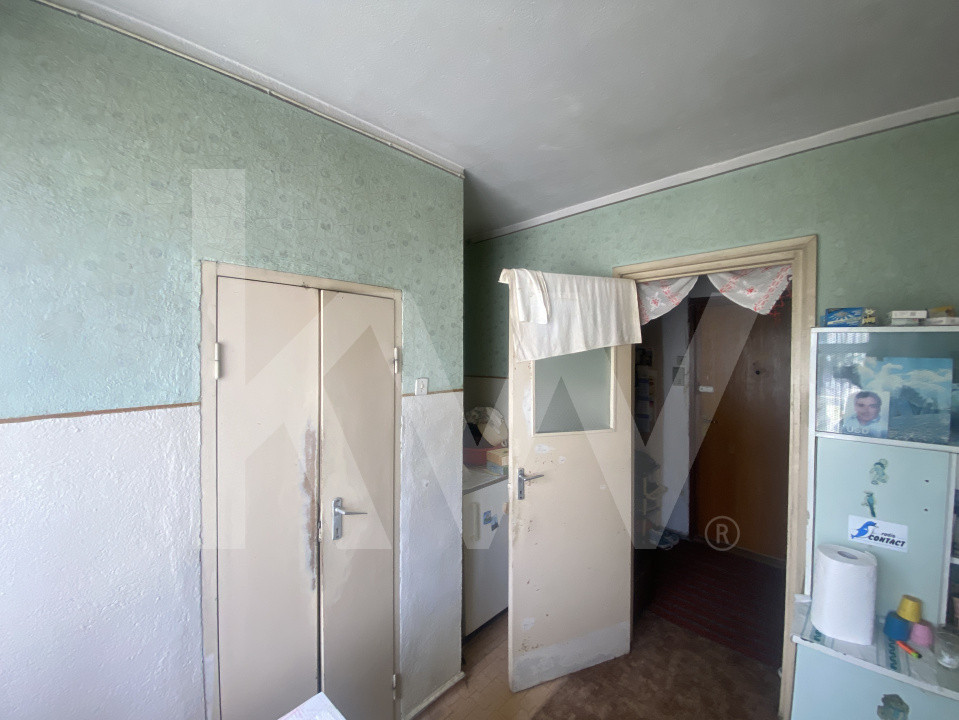 Apartament 2 camere balcon etaj 3 zona Mihai Viteazu Sibiu 43,6mpu