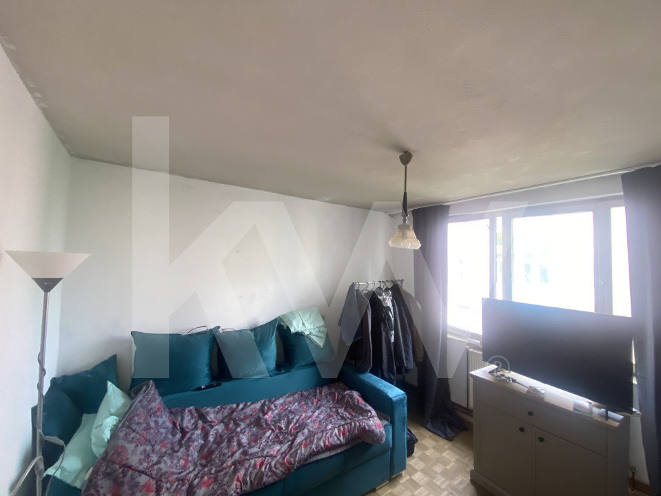 Apartament 2 camere balcon etaj 3 zona Mihai Viteazu Sibiu 43,6mpu