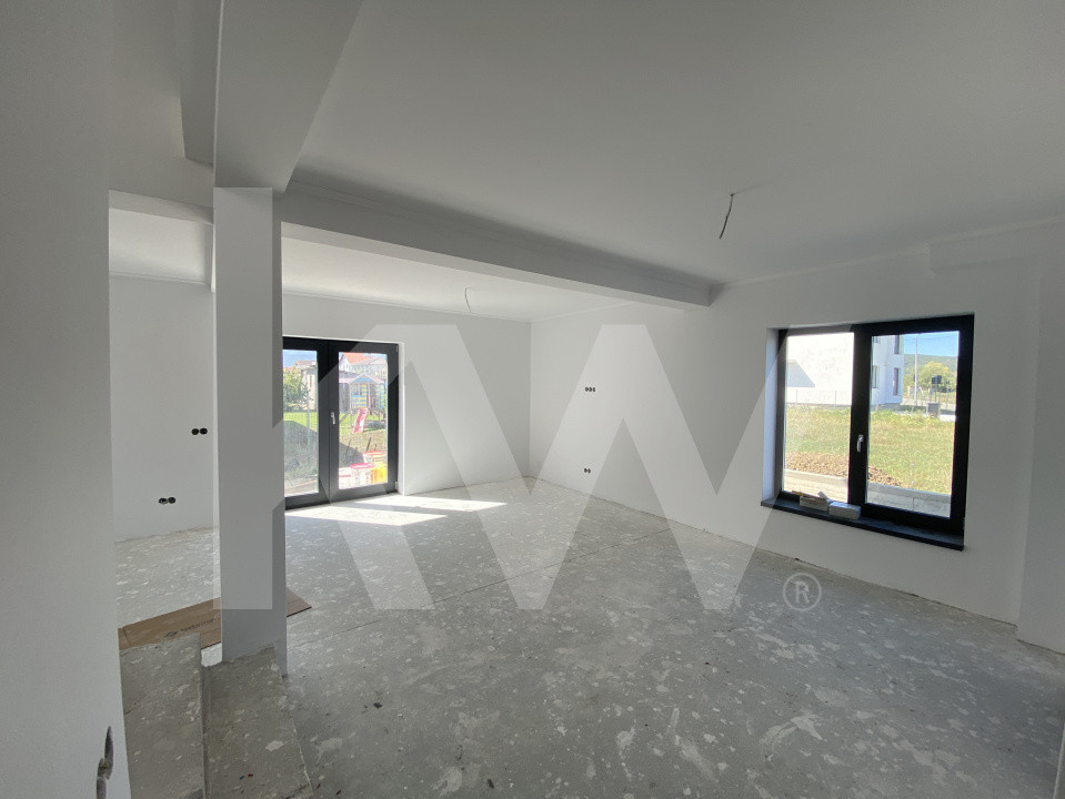 Casa individuala 4 camere 2 bai teren de 200mp liber Sibiu Cristian 
