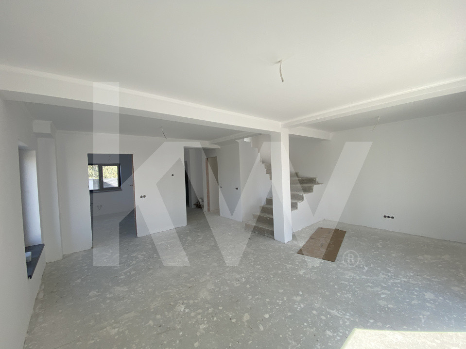 Casa individuala 4 camere 2 bai teren de 200mp liber Sibiu Cristian 