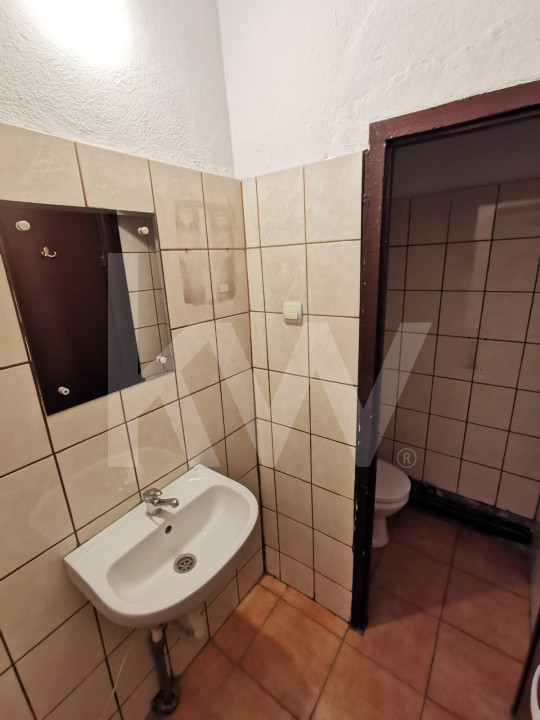 Spatiu de inchiriat 110mp stradal vitrina Mihai Viteazu Sibiu