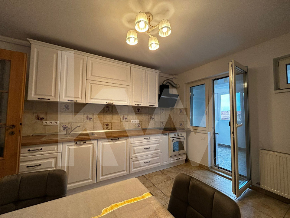 Apartament 3 camere de închiriat - Bvd. Mihai Viteazu