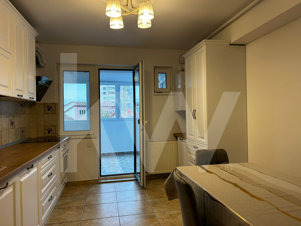 Apartament 3 camere de închiriat - Bvd. Mihai Viteazu