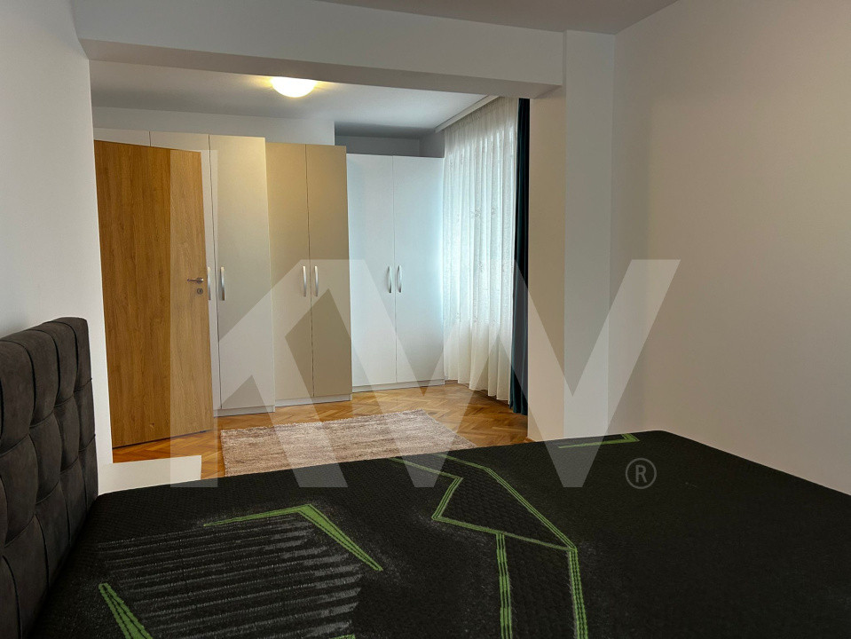 Apartament 3 camere de închiriat - Bvd. Mihai Viteazu