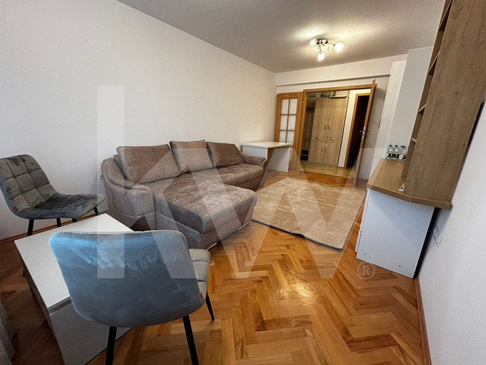 Apartament 3 camere de închiriat - Bvd. Mihai Viteazu