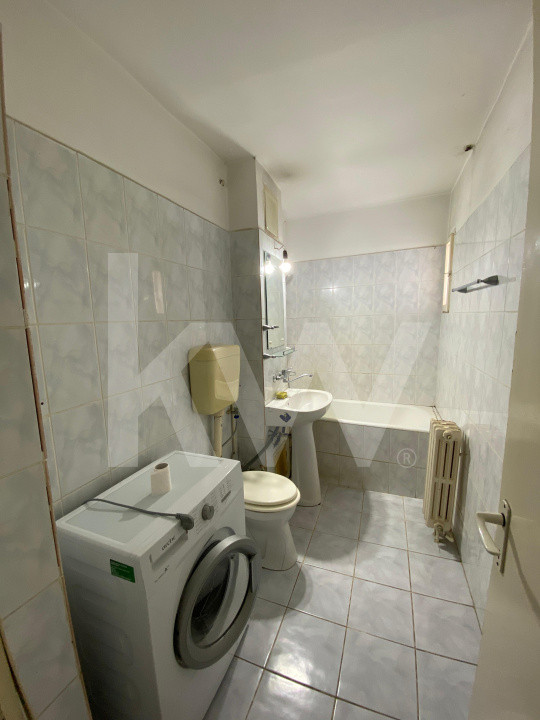 Apartament de vanzare 4 camere