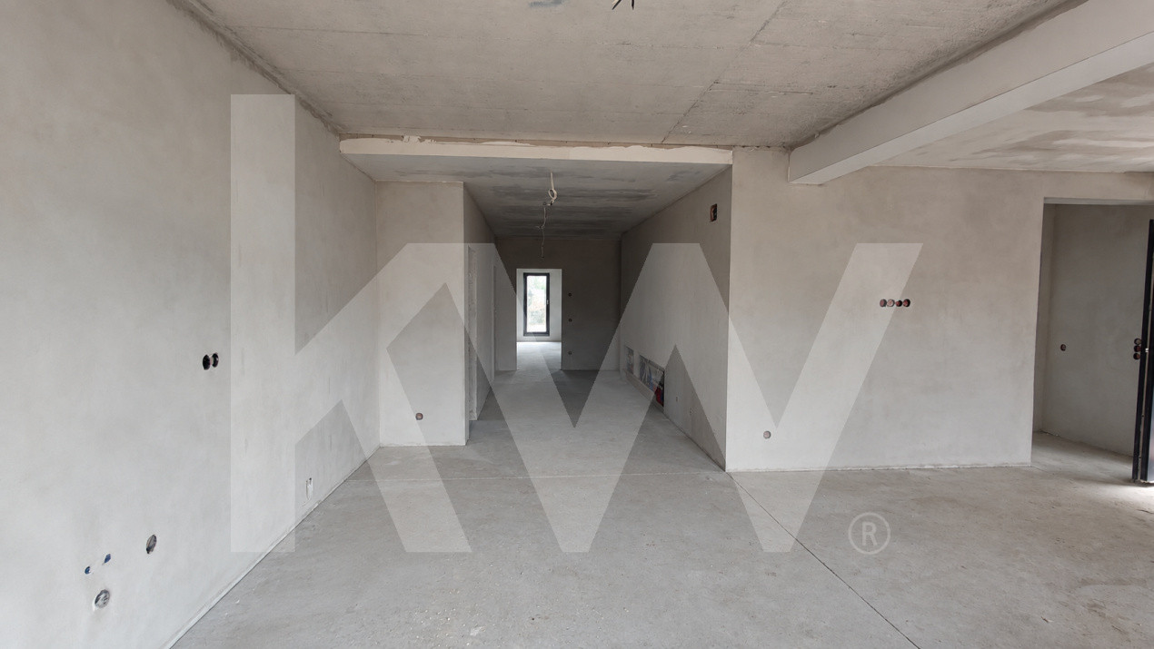 Apartament cu gradina 4 camere 3 bai