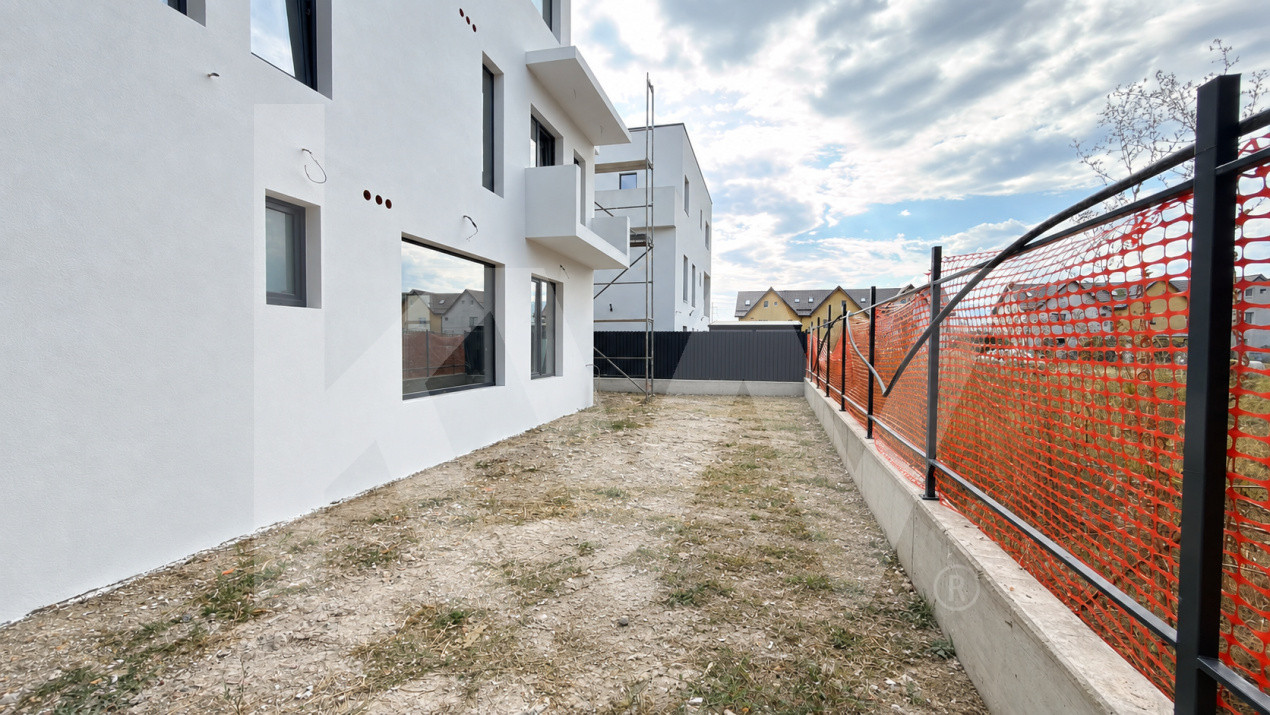 Apartament cu gradina 4 camere 3 bai