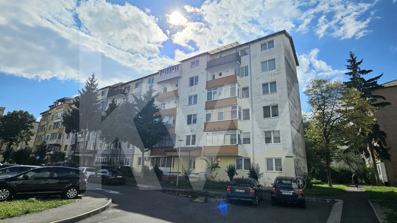 Apartament 2 camere cu geam la baie, 38,6 mpu, renovat 2025, Scoala nr. 6  Sibiu