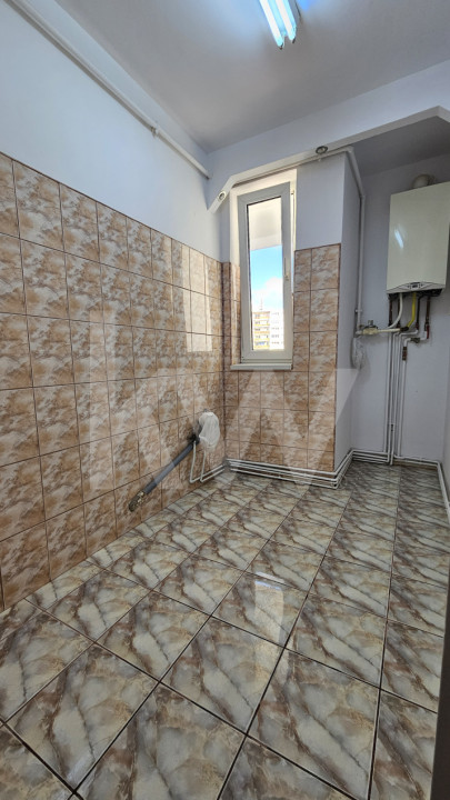 Apartament 2 camere cu geam la baie, 38,6 mpu, renovat 2025, Scoala nr. 6  Sibiu