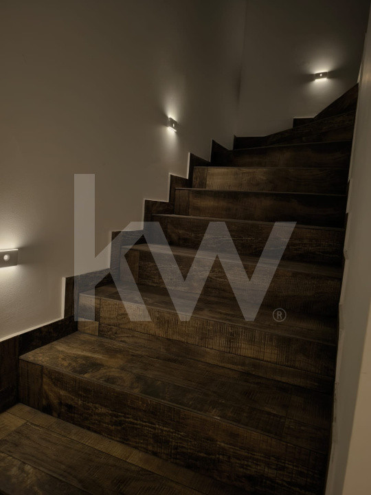 Casa 4 camere la pret de apartament