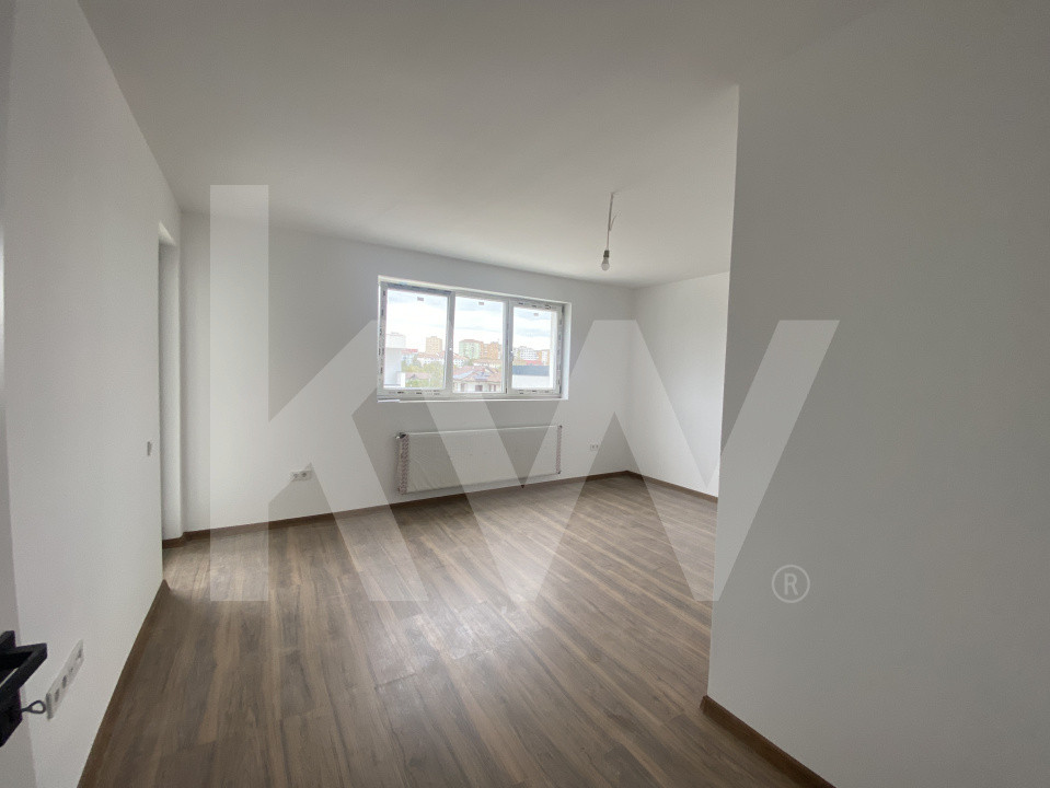 Apartament de vanzare 3 camere balcon terasa parcare Selimbar Sibiu