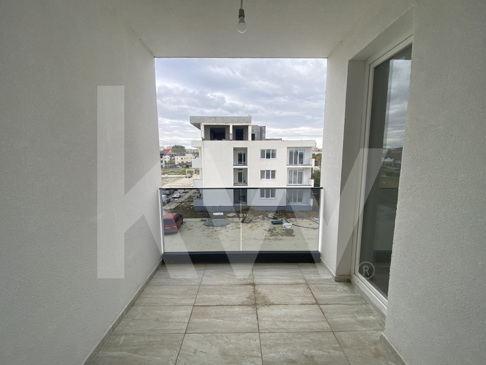 Apartament de vanzare 3 camere balcon terasa parcare Selimbar Sibiu