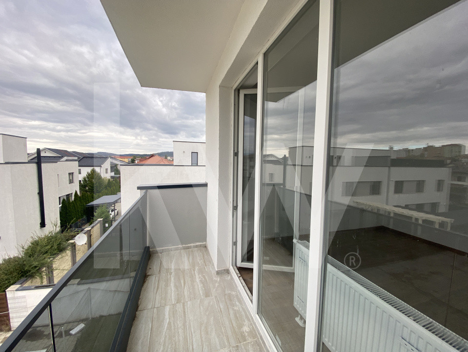 Apartament de vanzare 3 camere balcon terasa parcare Selimbar Sibiu