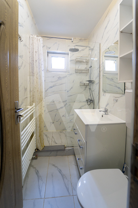 Apartament 2 camere mobilat-utilat, pivinta, strada Semaforului