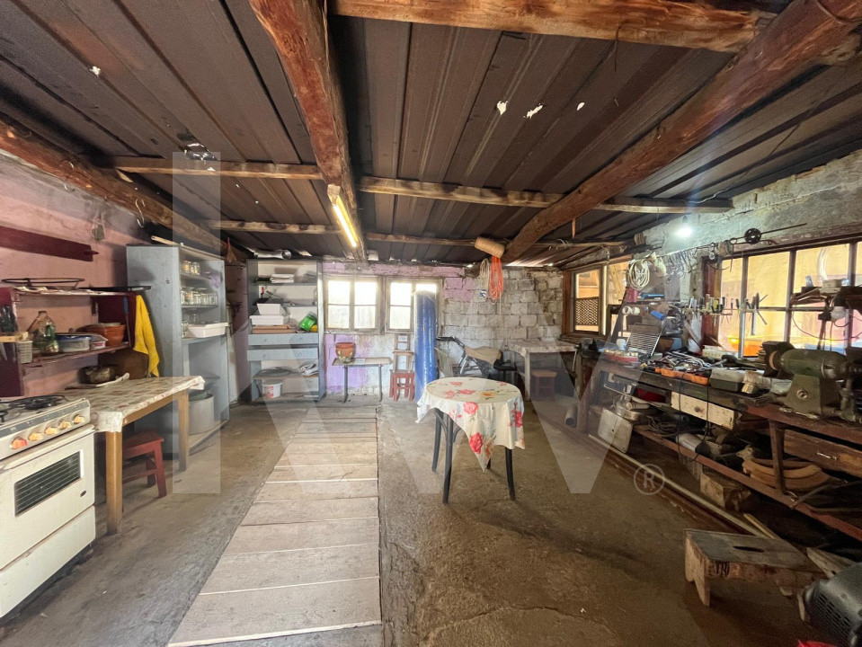 Casa cu poveste si potential – locul perfect pentru un nou inceput in Seica Mare