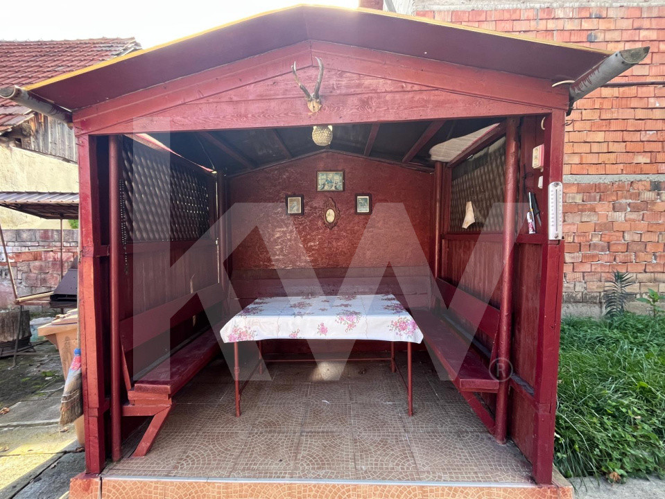 Casa cu poveste si potential – locul perfect pentru un nou inceput in Seica Mare