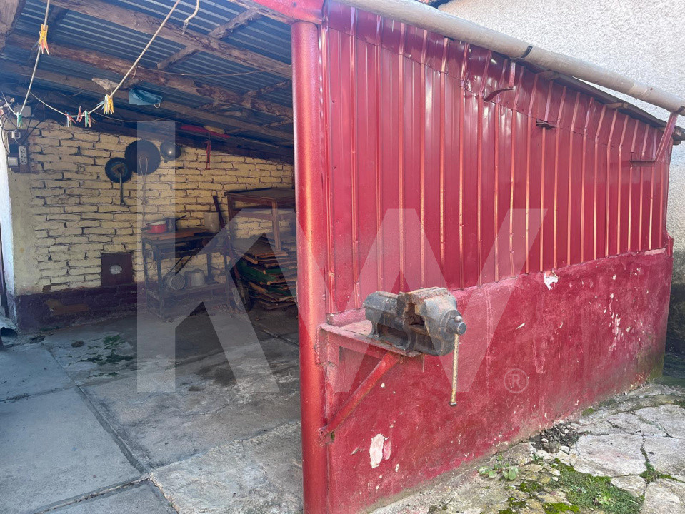 Casa cu poveste si potential – locul perfect pentru un nou inceput in Seica Mare