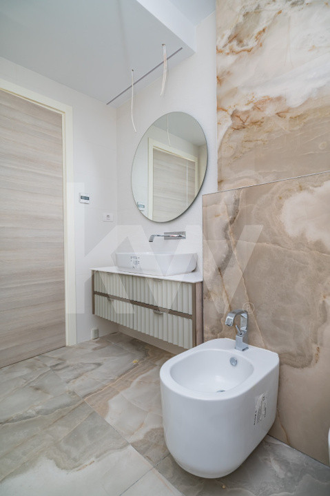 MAMAIA- Apartament premium  de vanzare cu 2 camere 