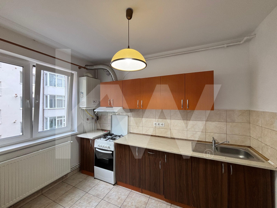 Apartament 2 camere -zona Penny Ciresica