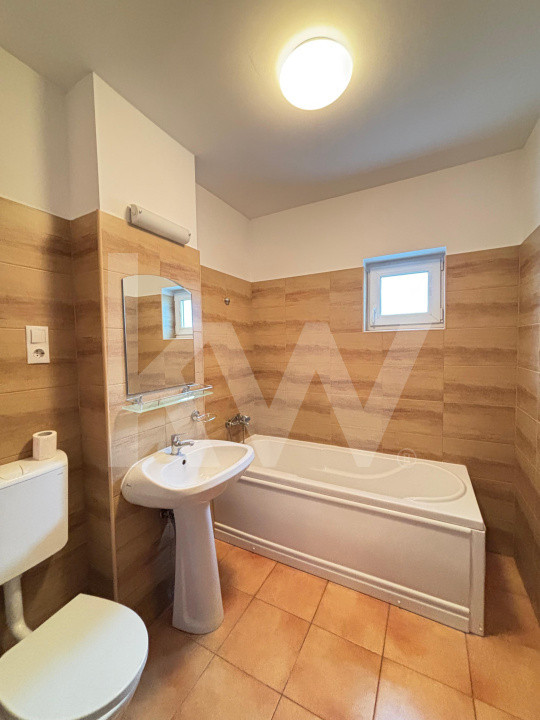 Apartament 2 camere -zona Penny Ciresica