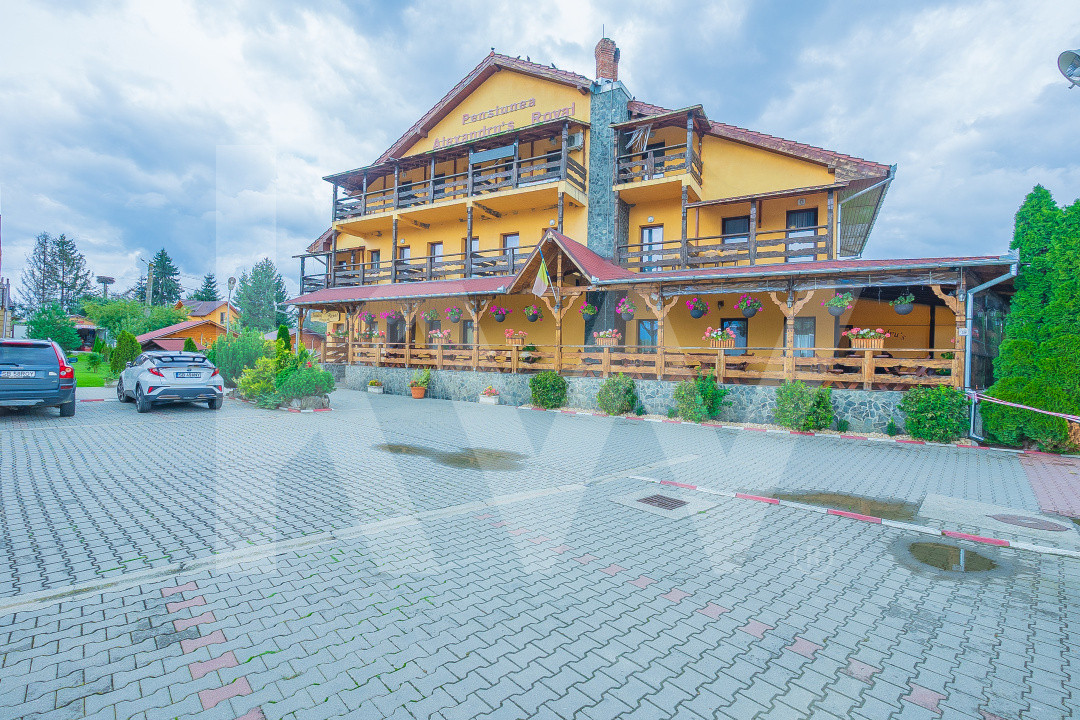 Pensiune cu restaurant, terasa, 14 camere, oportunitate de investitie turistica