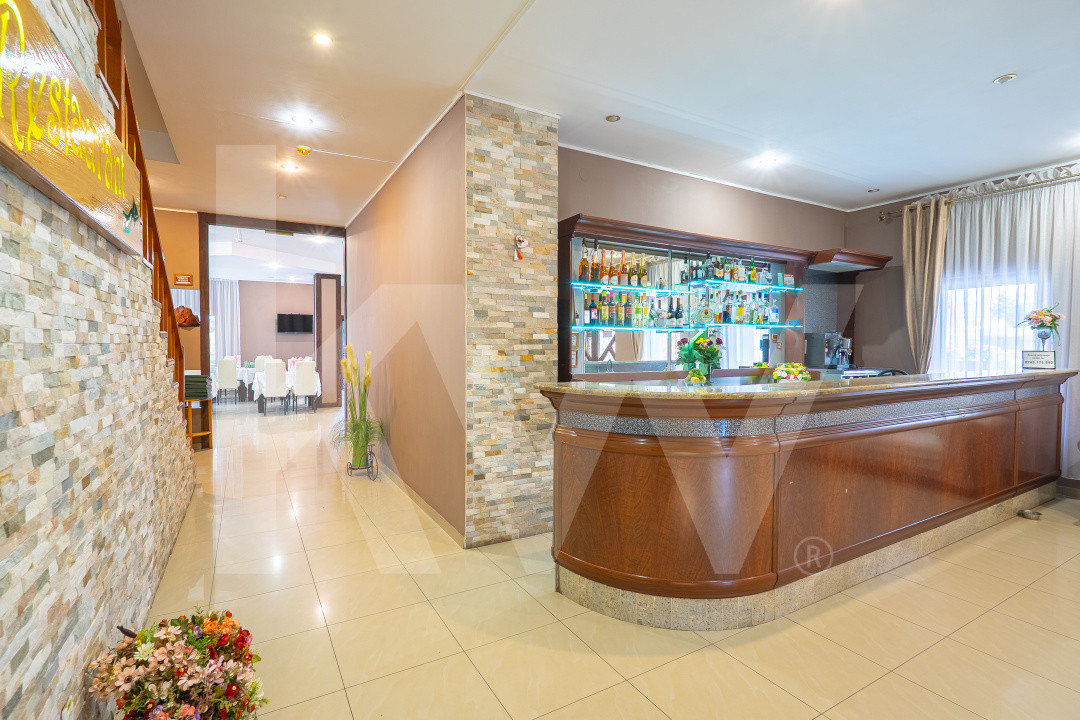 Pensiune cu restaurant, terasa, 14 camere, oportunitate de investitie turistica