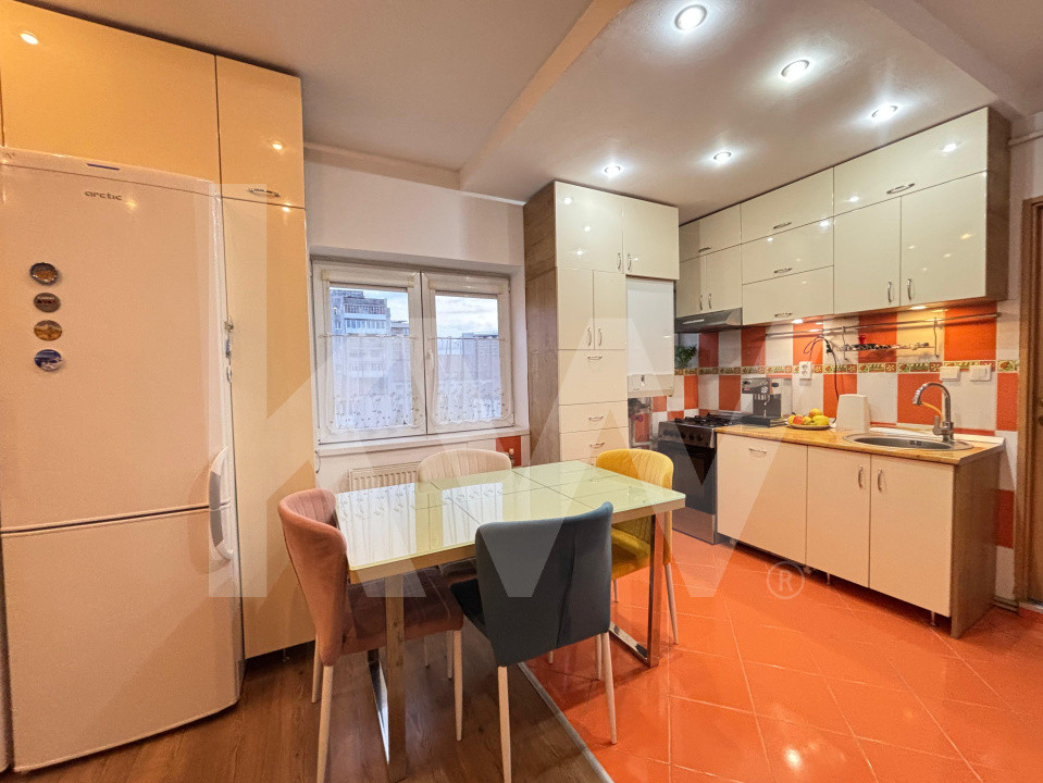 Apartament de vânzare, 3 camere - str. Plugarilor, Sibiu
