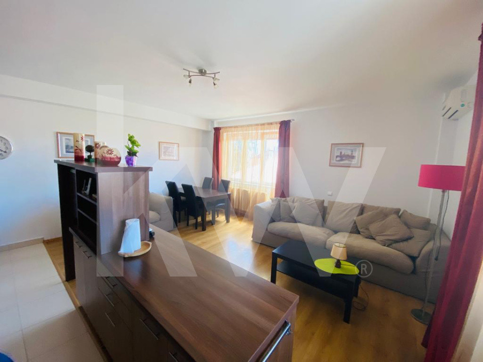 Apartament modern de închiriat 3 camere -  Zona Parcul Sub Arini 