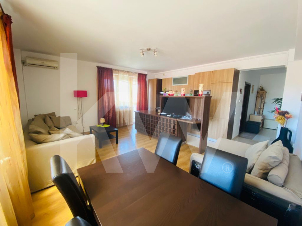 Apartament modern de închiriat 3 camere -  Zona Parcul Sub Arini 